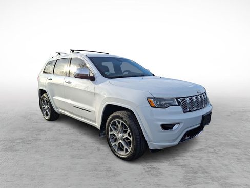 Used 2021 Jeep Grand Cherokee Overland image 2