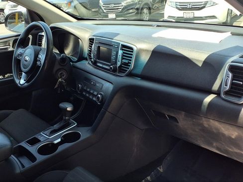 Used 2018 Kia Sportage LX FWD image 23