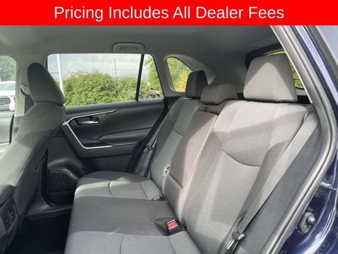 Used 2024 Toyota RAV4 XLE AWD/4WD image 16