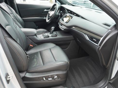Used 2019 Cadillac XT4 Sport FWD image 13