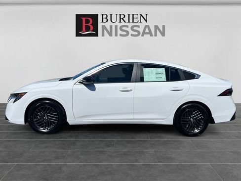 New 2026 Nissan Sentra SV w/ SV Convenience Package FWD image 2