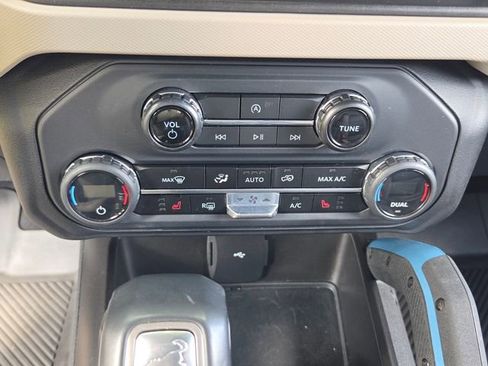 Used 2023 Ford Bronco Wildtrak AWD/4WD image 24
