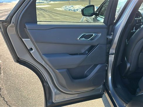 Certified 2025 Land Rover Range Rover Velar Dynamic SE image 19
