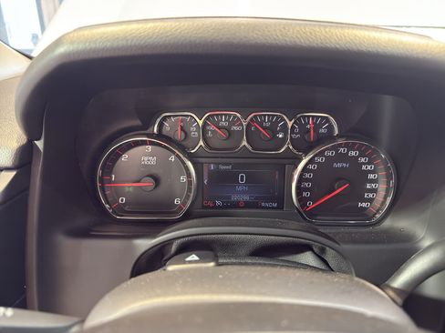 Used 2016 GMC Yukon XL SLT w/ Open Road Package AWD/4WD image 19