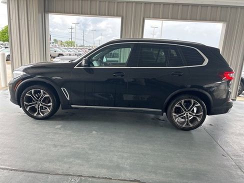 Used 2023 BMW X5 xDrive40i w/ Premium Package AWD/4WD image 3