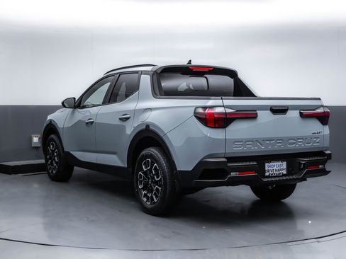 Used 2023 Hyundai Santa Cruz SEL Premium image 10