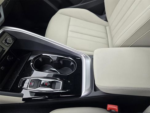 New 2025 Audi Q5 Premium image 23