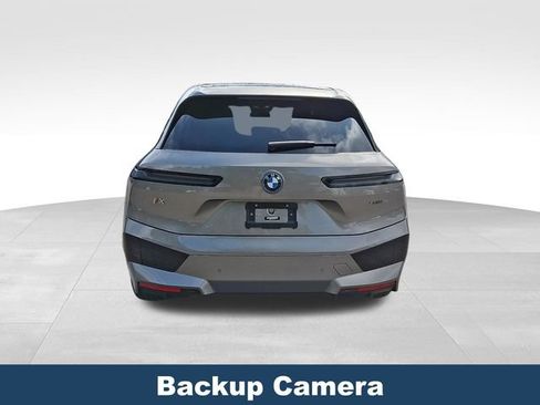 Used 2023 BMW iX xDrive50 w/ Sport Package AWD/4WD image 6