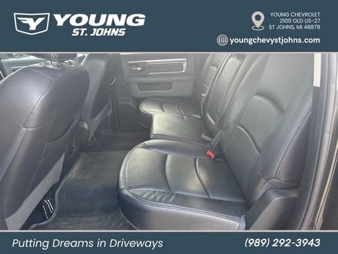 Used 2018 RAM 1500 Classic SLT w/ SLT Plus D←cor Group AWD/4WD image 32