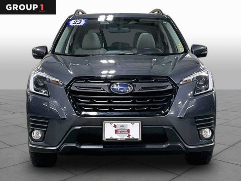 Used 2023 Subaru Forester Limited AWD/4WD image 4
