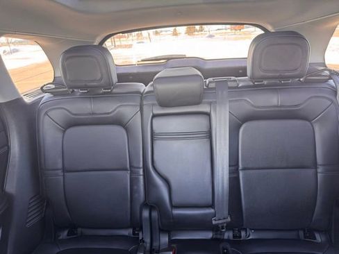 Used 2022 Lincoln Corsair AWD w/ Premium Package image 25