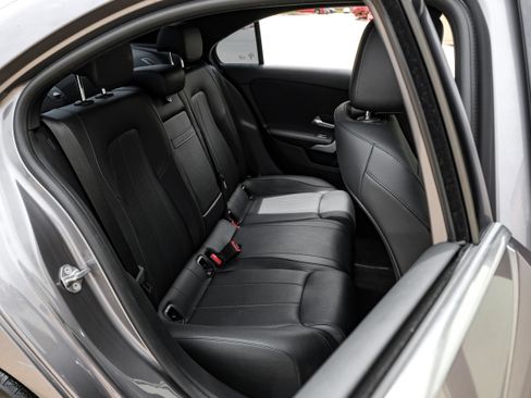 Used 2022 Mercedes-Benz A 220 image 30