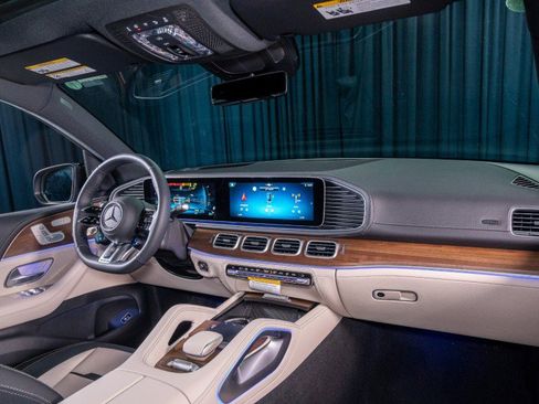 New 2026 Mercedes-Benz GLE 53 AMG 4MATIC image 4