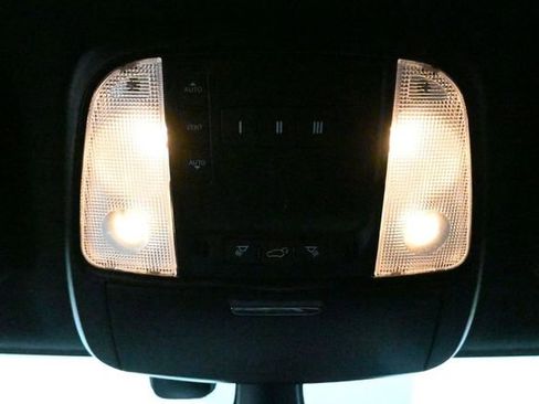 Used 2023 Dodge Durango GT AWD/4WD image 21