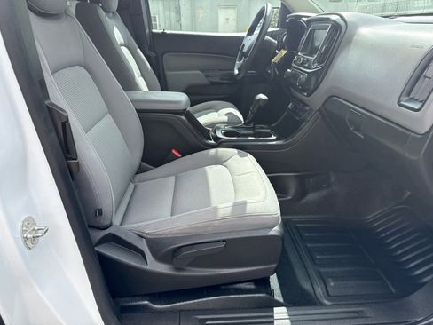 Used 2018 Chevrolet Colorado W/T w/ WT Convenience Package RWD image 12