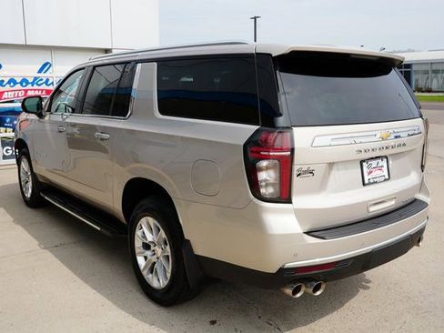 Used 2024 Chevrolet Suburban Premier image 43