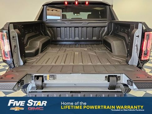 New 2025 GMC Hummer EV 2X image 11