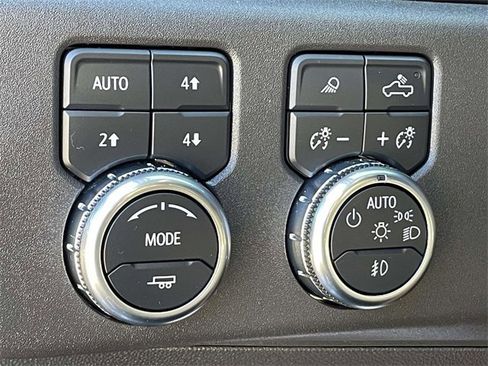 Used 2022 GMC Sierra 1500 SLT w/ SLT Premium Plus Package image 29