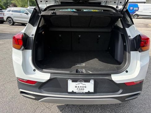 Used 2024 Buick Encore GX Preferred FWD image 25