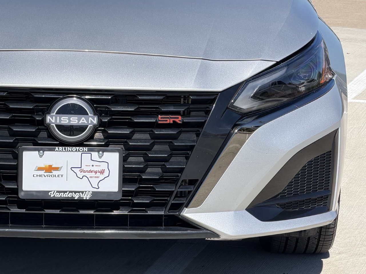 Used 2025 Nissan Altima 2.5 SR FWD image 8