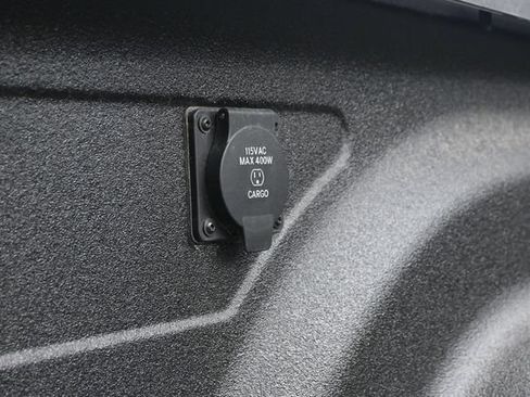 New 2026 RAM 2500 Laramie w/ Night Edition AWD/4WD image 17