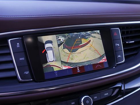 Used 2018 Buick Enclave Avenir w/ Avenir Technology Package image 17