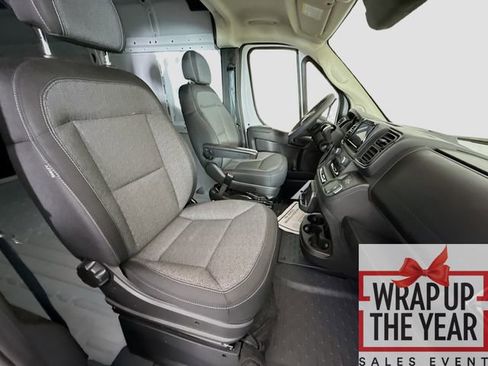 Used 2025 RAM ProMaster 2500 w/ Convenience Group image 24