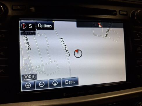 Used 2018 Toyota Highlander AWD V6 image 26