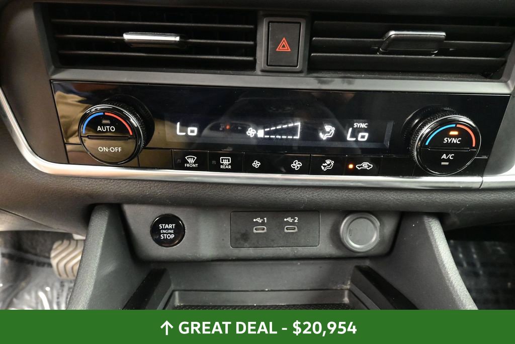 Used 2024 Nissan Rogue SV AWD/4WD image 21