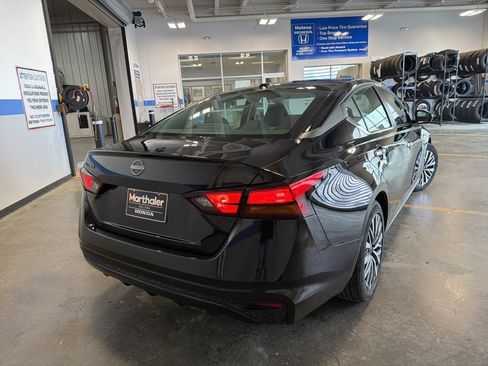 Used 2025 Nissan Altima 2.5 SV FWD image 5
