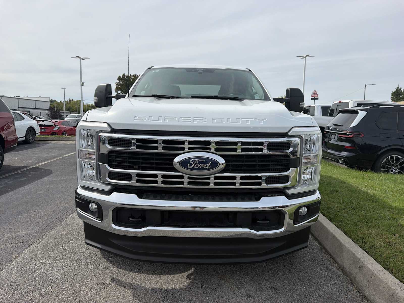 Used 2025 Ford F250 XLT AWD/4WD image 2