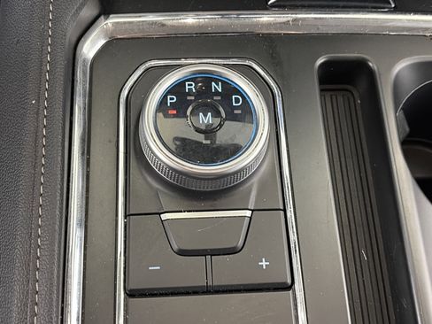 Used 2024 Ford Expedition XLT AWD/4WD image 35