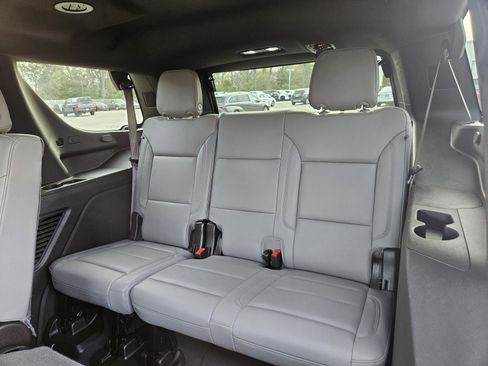 Used 2025 Chevrolet Tahoe LT image 31