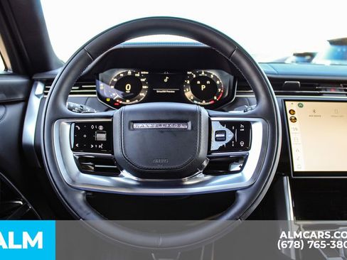 Used 2025 Land Rover Range Rover SE AWD/4WD image 24