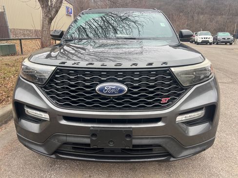 Used 2020 Ford Explorer ST w/ Premium Technology Package image 2
