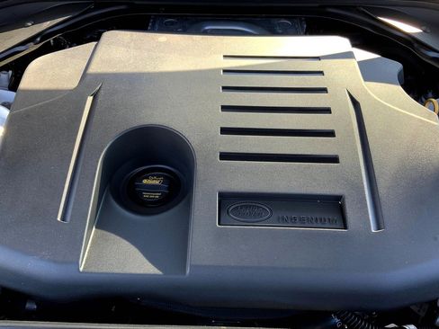 New 2025 Land Rover Range Rover Sport image 17