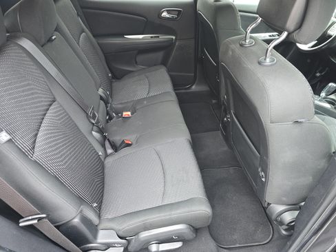 Used 2020 Dodge Journey SE w/ SE Popular Equipment Group image 20