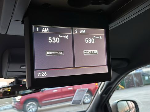 Used 2020 Dodge Grand Caravan SXT w/ Driver Convenience Group image 13