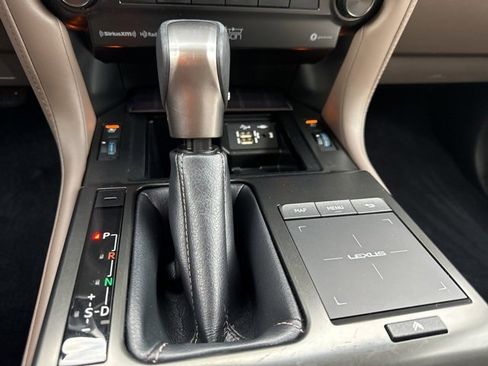 Used 2022 Lexus GX 460 Premium image 19