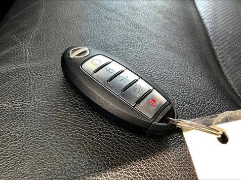 Certified 2024 Nissan Armada SL w/ Captain's Chairs Package image 14