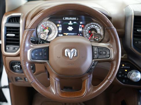 Used 2019 RAM 1500 Limited image 12