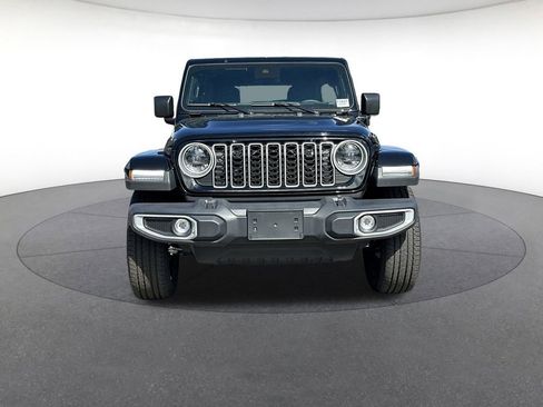Used 2025 Jeep Wrangler Sahara 4xe image 9