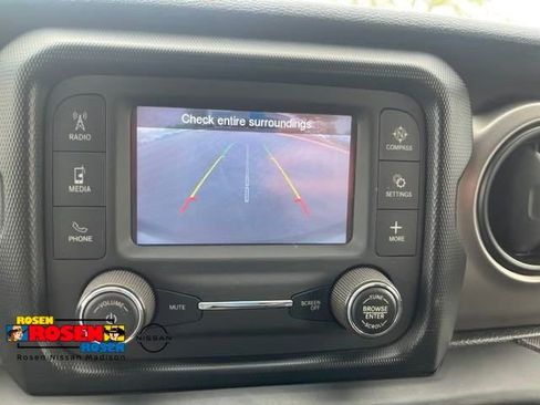 Used 2019 Jeep Wrangler Unlimited Sport S AWD/4WD image 19