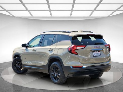 Used 2022 GMC Terrain AT4 w/ Infotainment Package II image 7