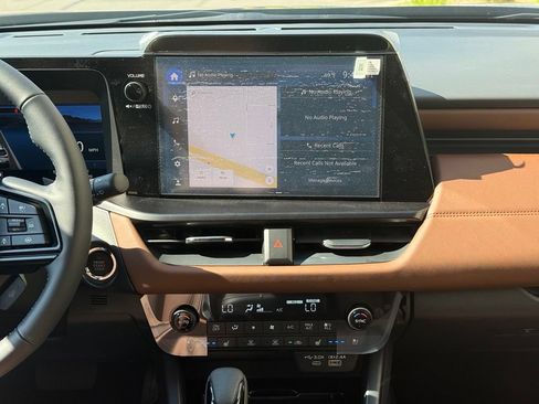 New 2026 Subaru Outback Touring AWD/4WD image 17