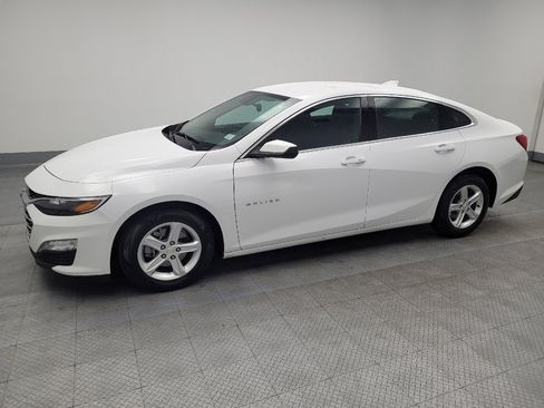 Used 2024 Chevrolet Malibu LT image 2