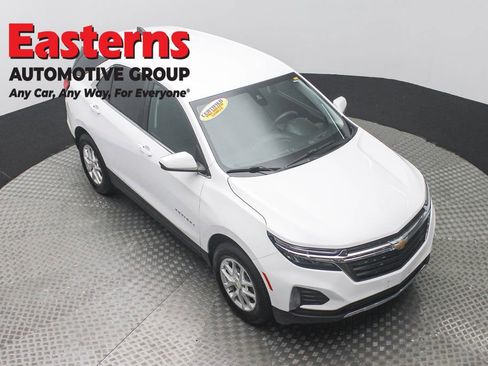 Used 2022 Chevrolet Equinox LT AWD/4WD image 3