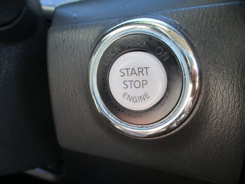 Used 2022 Nissan Armada Platinum w/ Captain's Chairs Package image 32