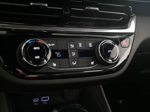 Used 2025 Buick Envista Sport Touring w/ Convenience I Package image 23