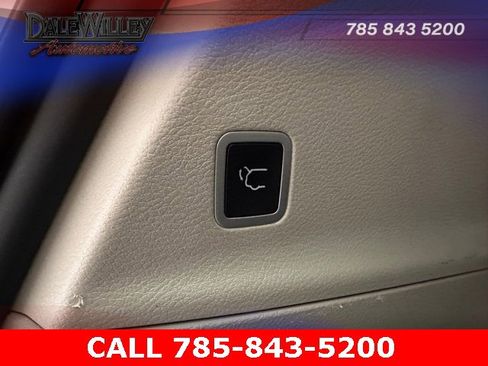Used 2022 Chrysler Voyager LX image 22